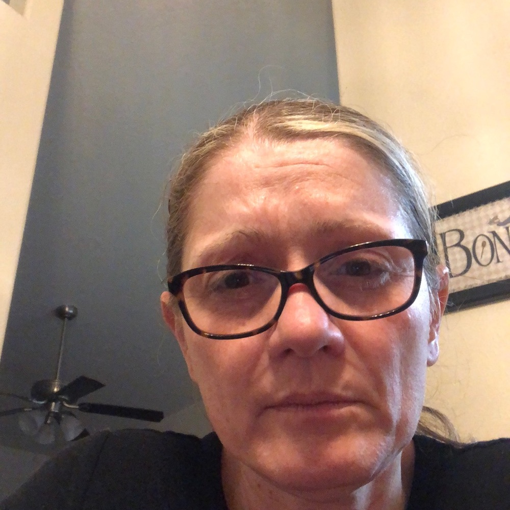 Meet your Posher, Mariza
